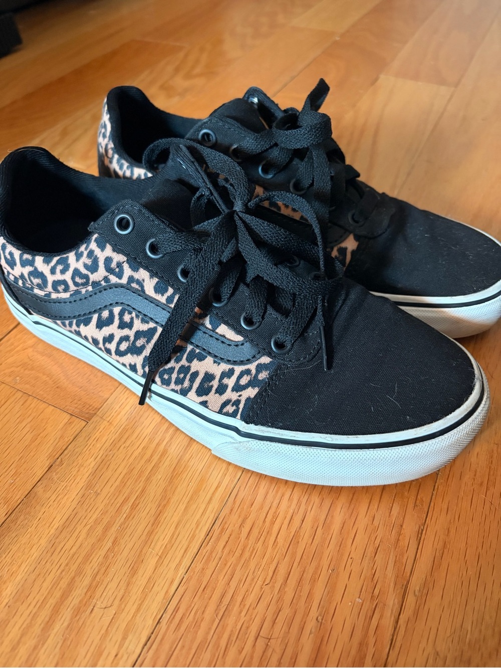 Vans Black Canvas Sneakers with Leopard Print - US Women 9